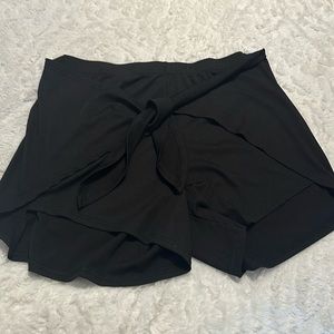 SHEIN curve shorts